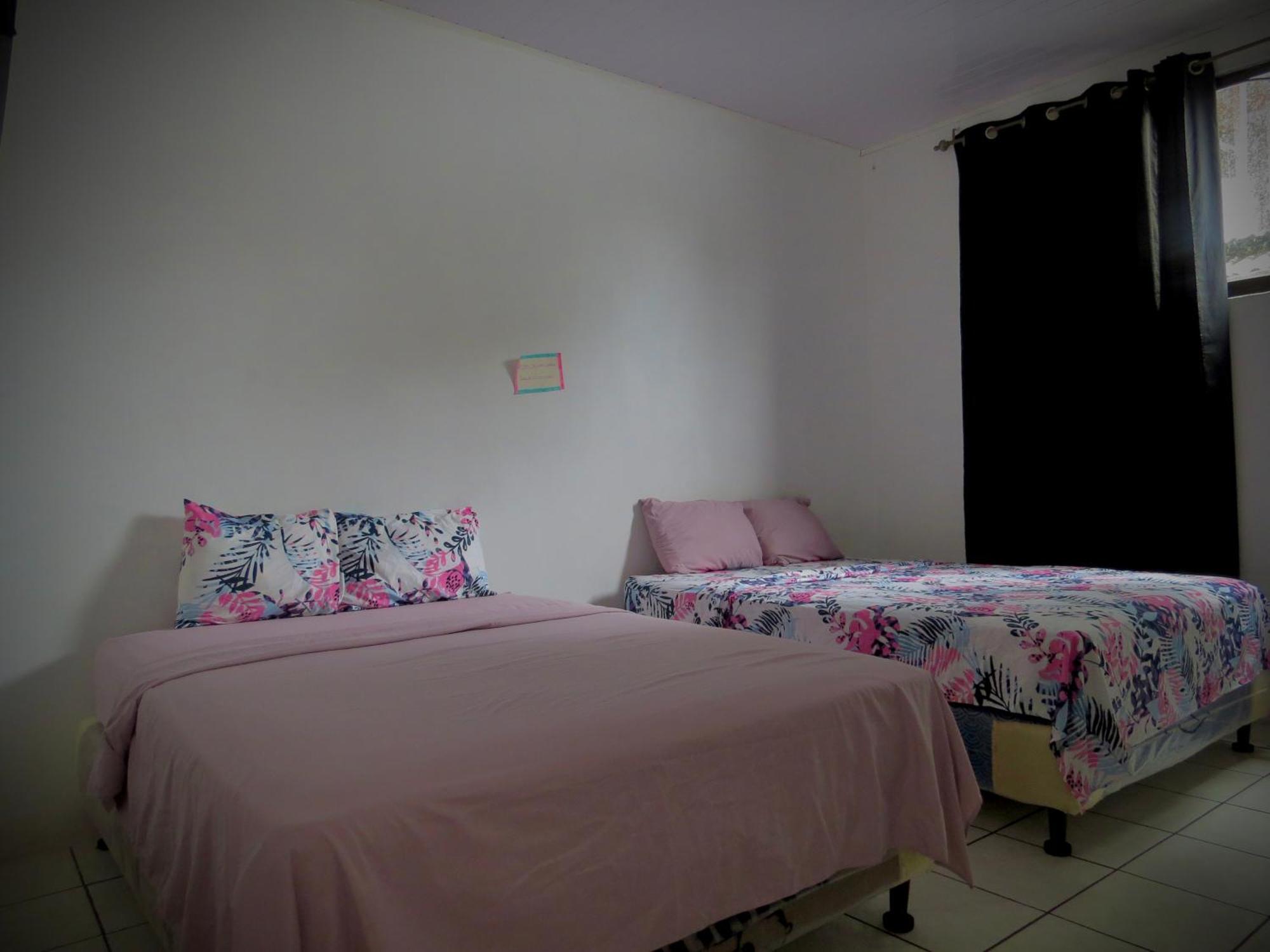 Appartamento Rose House Manuel Antonio Quepos Esterno foto